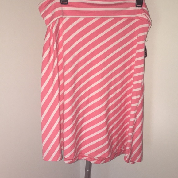 Old Navy Dresses & Skirts - Plus size old navy skirt